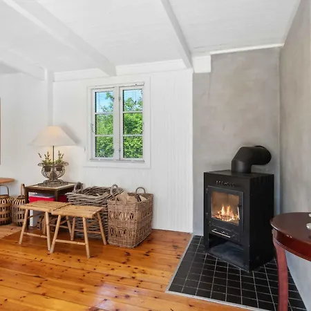 Charming And Childfriendly Summerhouse Near Casa vacanze Græsted