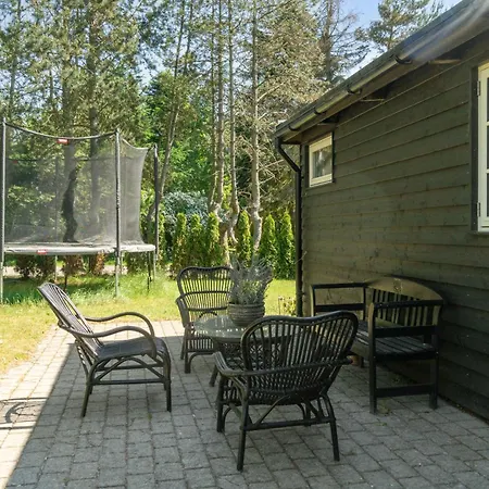 Casa vacanze Charming And Child-friendly Summer House *