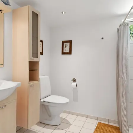 Charming And Childfriendly Summerhouse Near Græsted