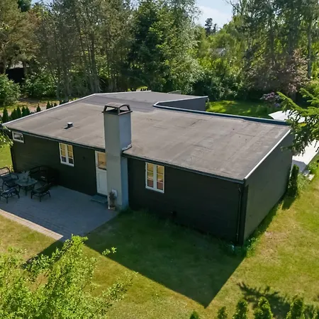 Charming And Childfriendly Summerhouse Near * Græsted