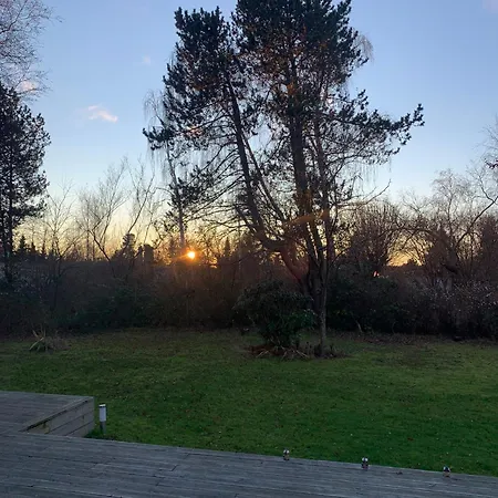 Semesterbostad Charmigt Och Barnvänligt Sommarhus *